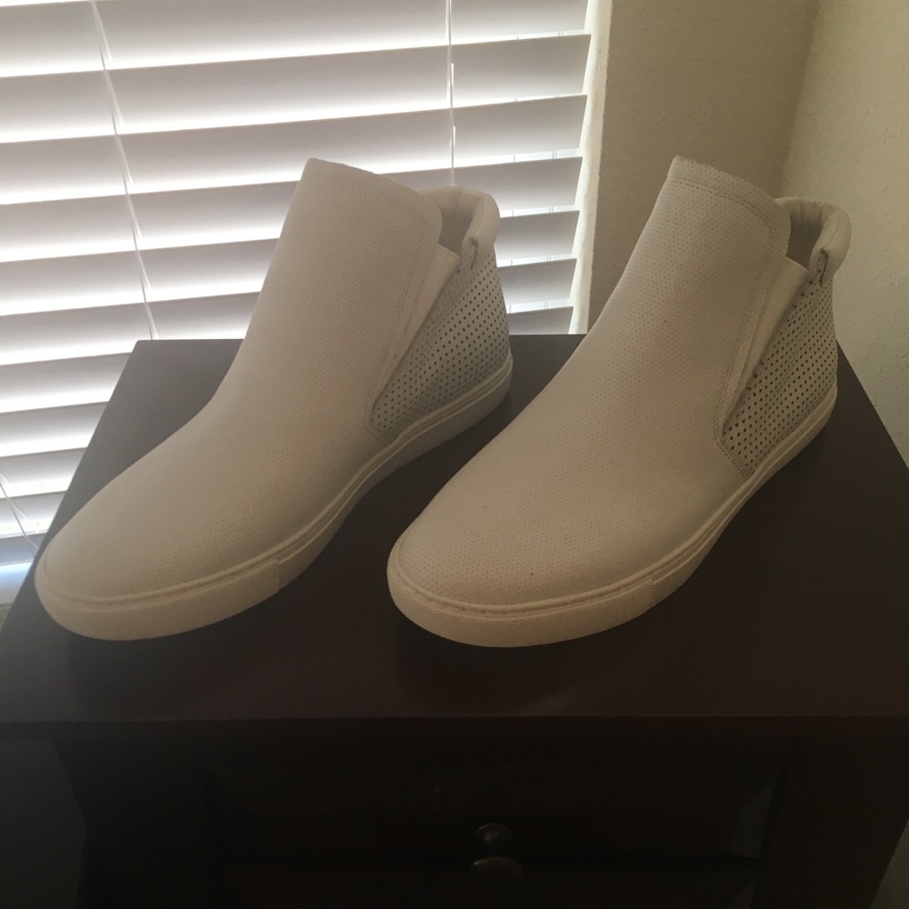 Kenneth Cole sneakers size 8